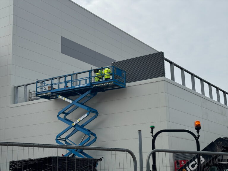 Installation of Bridge Louvre aluminium louvre screen